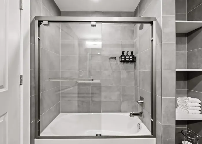 Modern Luxury In Near Downtown & Osu Apartment
