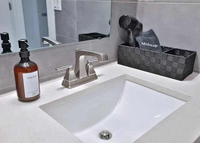 Modern Luxury In Near Downtown & Osu Apartment *